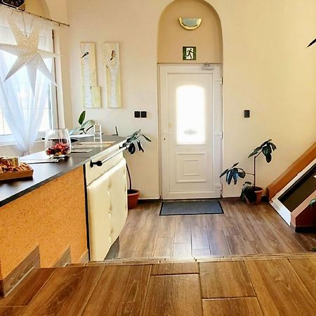 Megyehaz Apartman Makó Exteriér fotografie