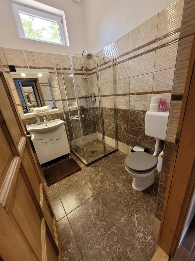 Megyehaz Apartman Makó Exteriér fotografie